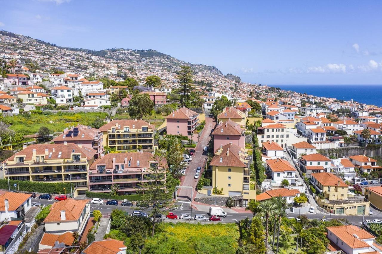 Living Funchal By Madeira Sun Travel Apartamento Exterior foto