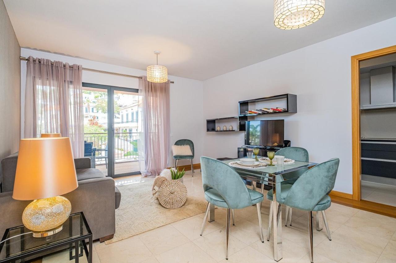 Living Funchal By Madeira Sun Travel Apartamento Exterior foto