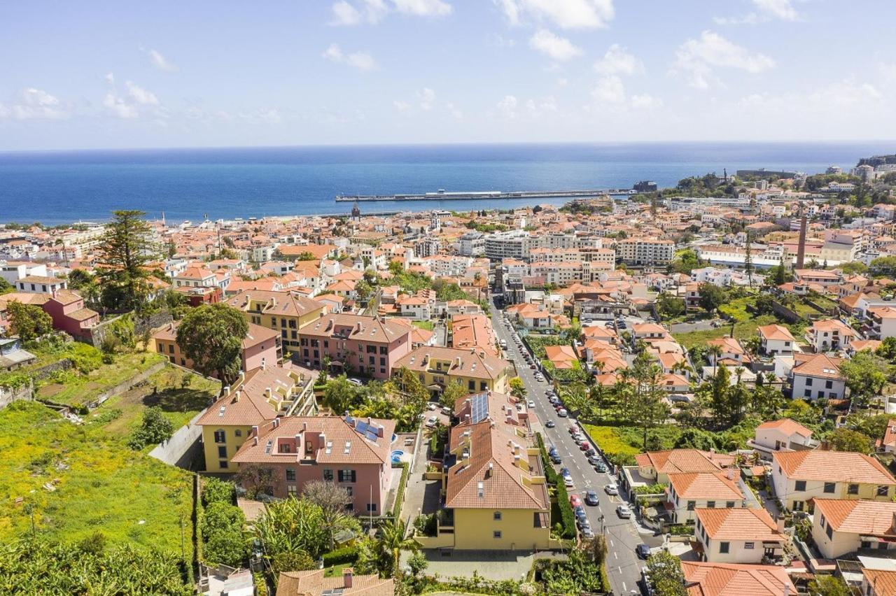 Living Funchal By Madeira Sun Travel Apartamento Exterior foto